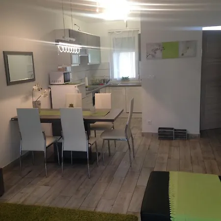 Zen Sunshine Apartment